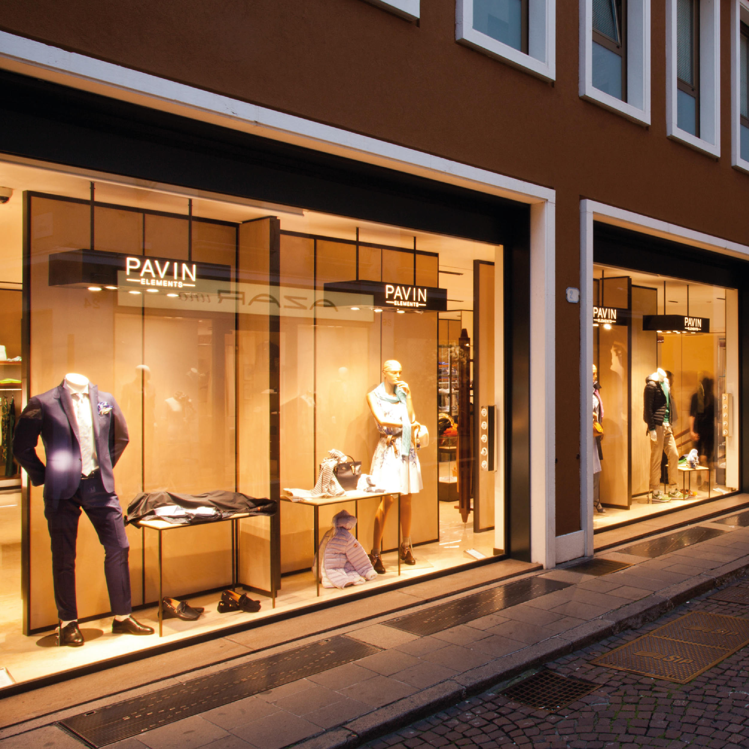 Vetrina Pavin Elements abbigliamento Vicenza
